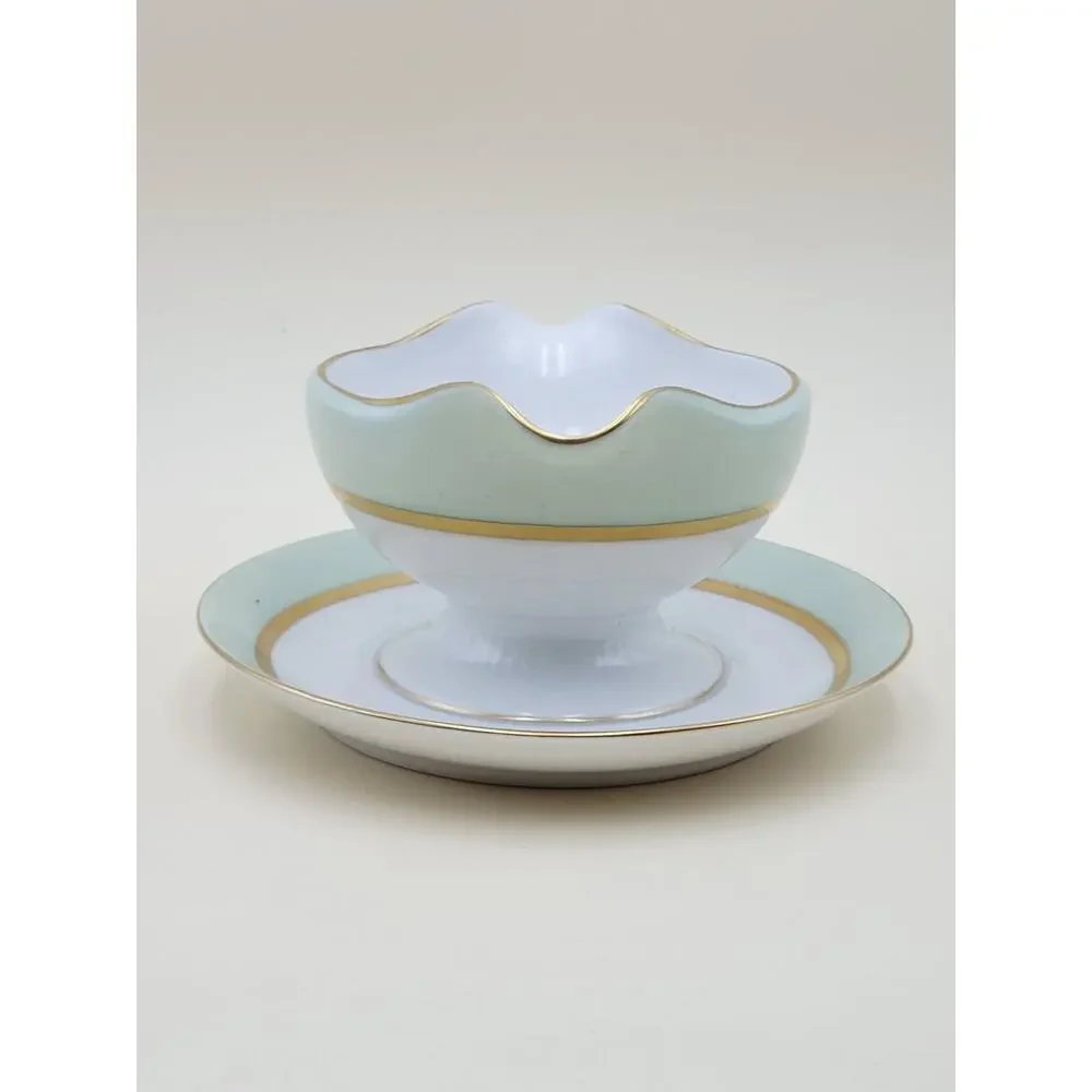 Tirschenreuth Clyde 4245 Gravy Boat with plate Medium Mint Green Porcelain